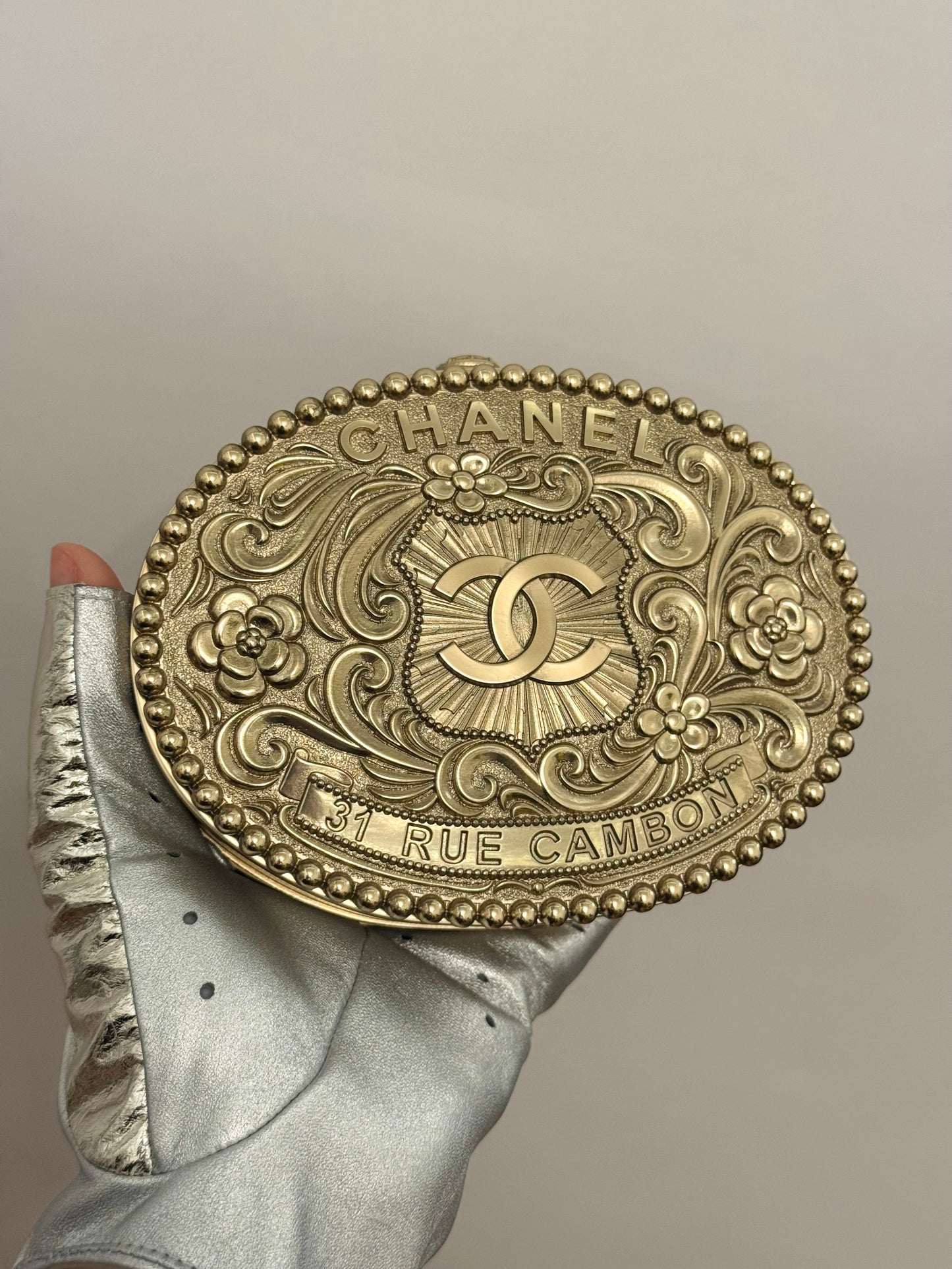 Museum-Worthy Chanel Métiers d'Art Paris-Dallas Pre-Fall 2014 Sample
Minaudière by Karl Lagerfeld - Prototype Archive Piece from 31 Rue
Cambon