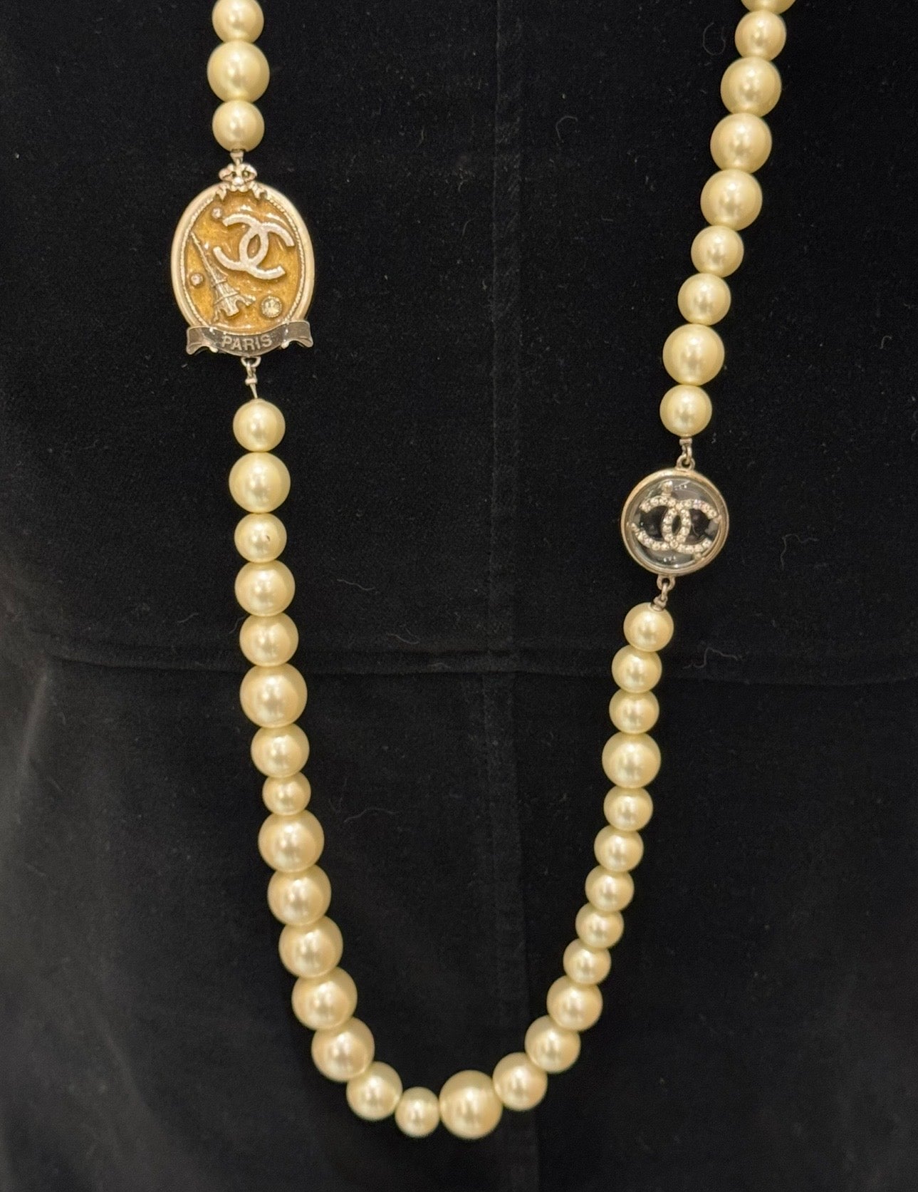 The CHANEL Cruise 2005 Paris Sautoir Necklace Worn by Anne Hathaway in The Devil Wears Prada