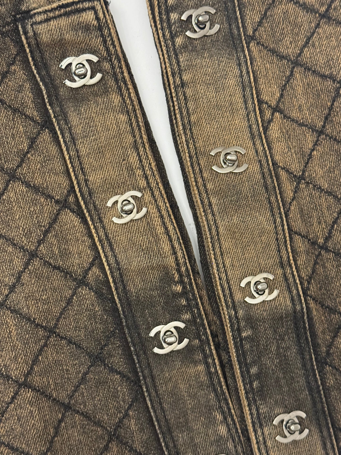 Rare CHANEL Pre-Fall 2012 Paris-Bombay Quilted Trompe-l'Oeil Denim Turnlock Jeans by Karl Lagerfeld - Size 38