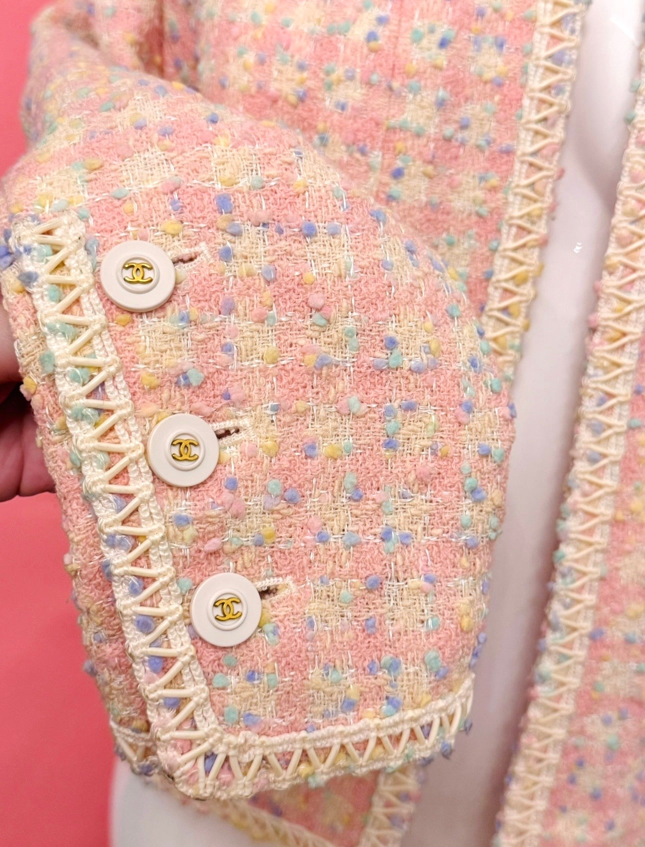 CHANEL Spring Summer 1994
Pastel Popcorn Tweed Scoubidou Jacket by Karl Lagerfeld - Rare Runway Piece - Seen on Elle
Fanning
