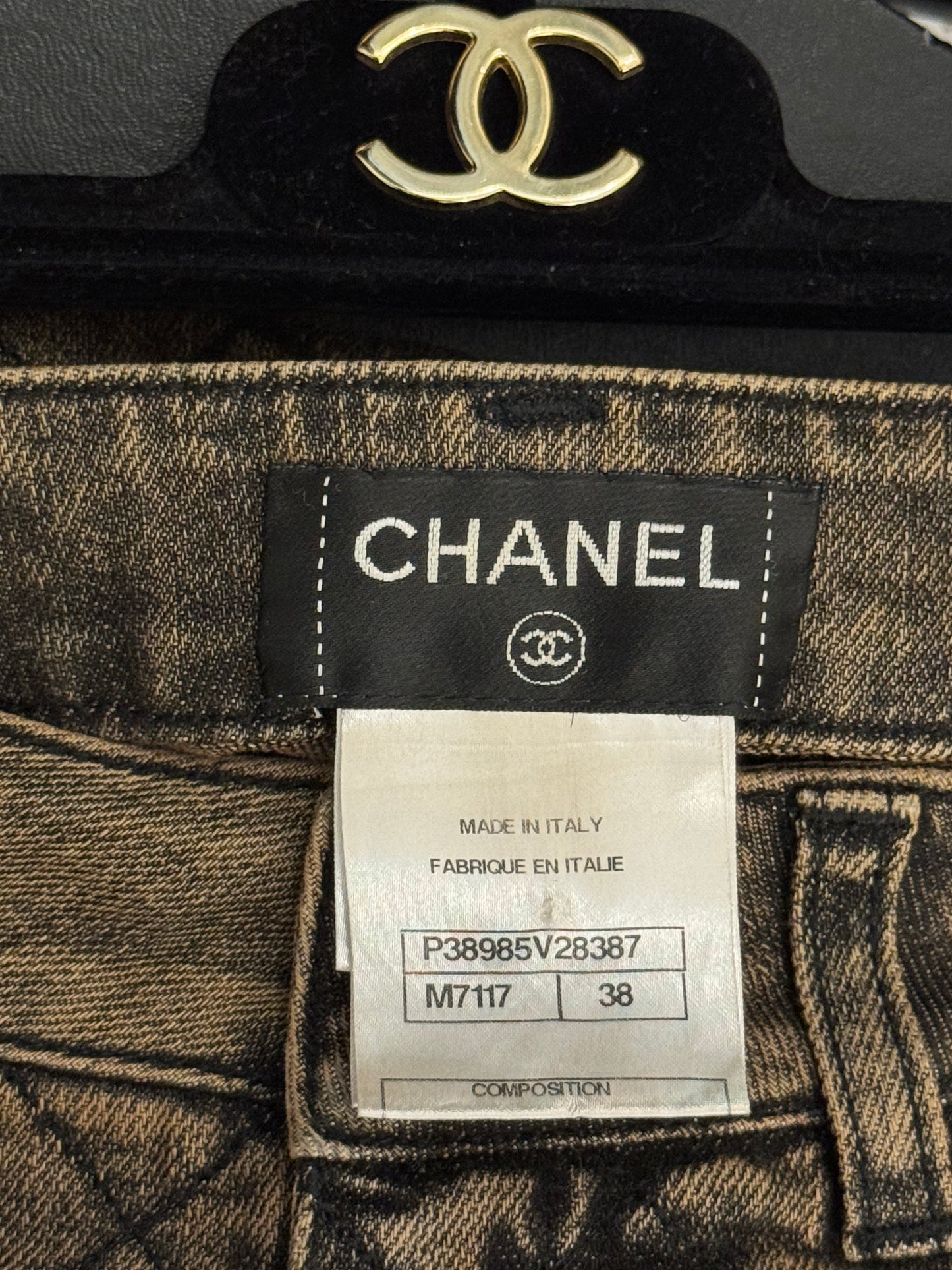 Rare CHANEL Pre-Fall 2012 Paris-Bombay Quilted Trompe-l'Oeil Denim Turnlock Jeans by Karl Lagerfeld - Size 38