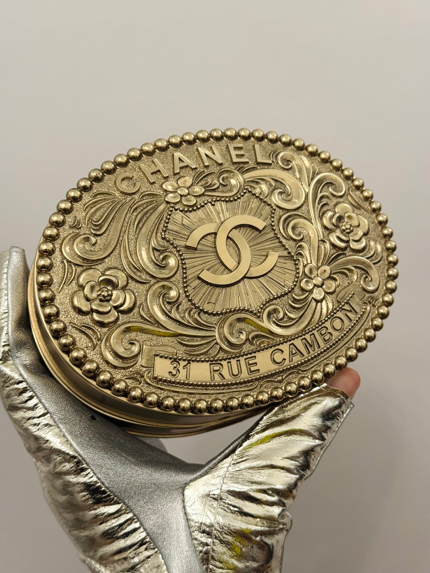 Museum-Worthy Chanel Métiers d'Art Paris-Dallas Pre-Fall 2014 Sample
Minaudière by Karl Lagerfeld - Prototype Archive Piece from 31 Rue
Cambon
