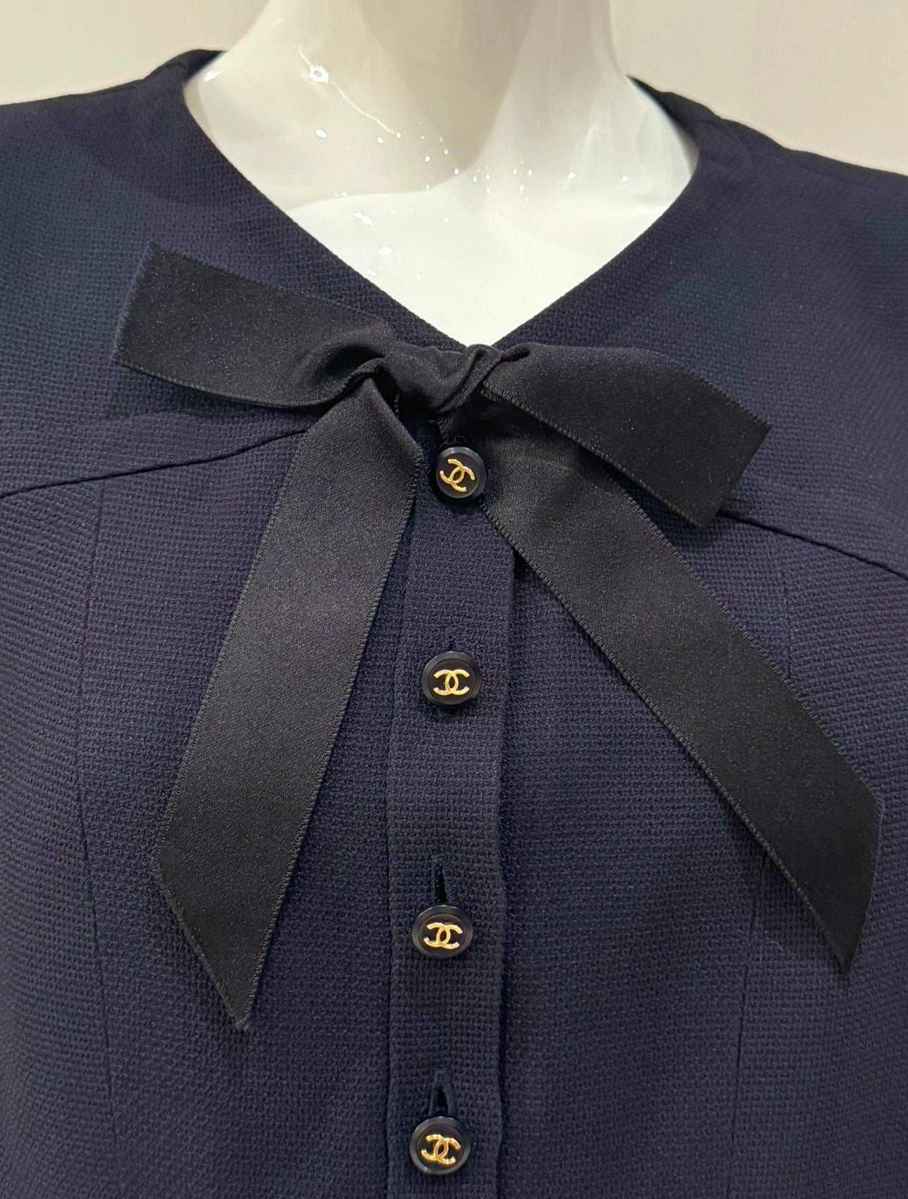 CHANEL Spring/Summer 1995 « Barbie » Collection Navy Blue Bow Jacket - Candy CC Buttons - Karl Lagerfeld Archive