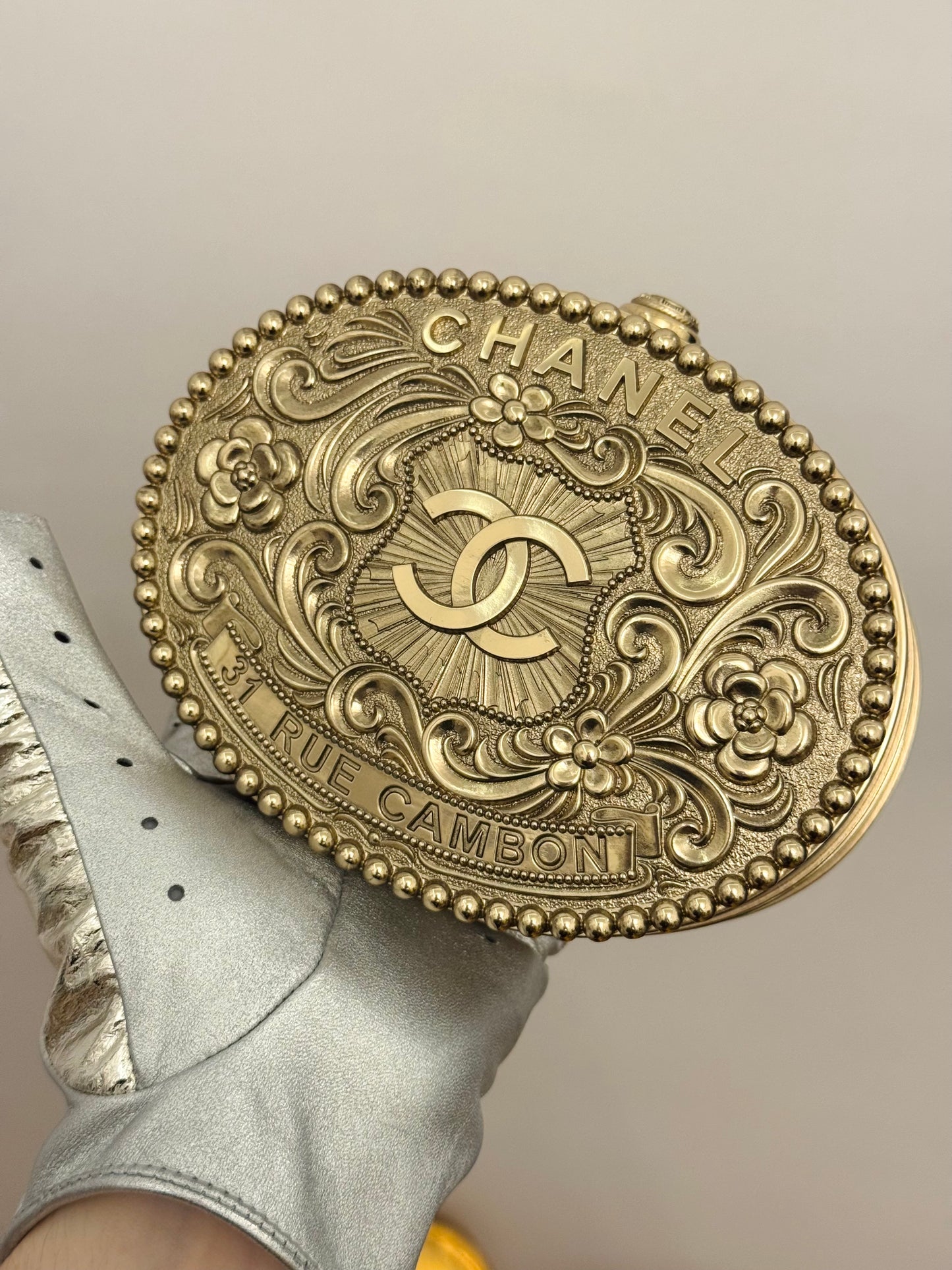 Museum-Worthy Chanel Métiers d'Art Paris-Dallas Pre-Fall 2014 Sample
Minaudière by Karl Lagerfeld - Prototype Archive Piece from 31 Rue
Cambon
